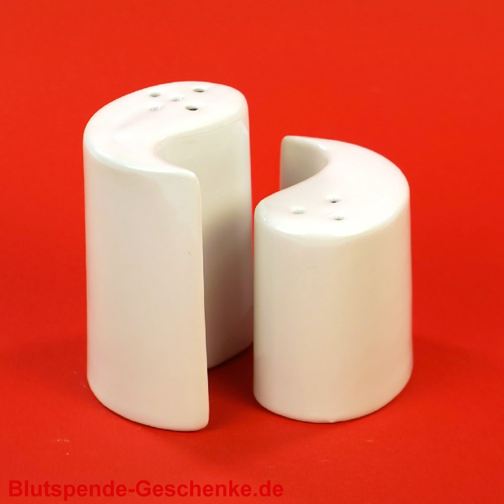 Salz- und Pfefferstreuer weiss